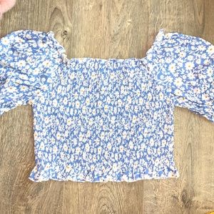 Blue flower top!